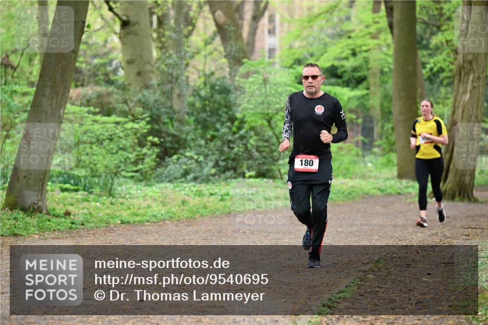 19.04.2026 - Hammer Lauf Dr. Thomas Lammeyer http://msf.ph/oto/9540695 19.04.2026 10:44:01 Laufen 180 meine-sportfotos.de