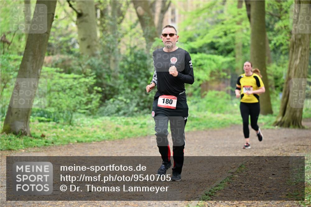 19.04.2026 - Hammer Lauf Dr. Thomas Lammeyer http://msf.ph/oto/9540705 19.04.2026 10:44:02 Laufen 180 meine-sportfotos.de