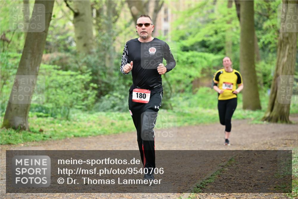 19.04.2026 - Hammer Lauf Dr. Thomas Lammeyer http://msf.ph/oto/9540706 19.04.2026 10:44:02 Laufen 180 meine-sportfotos.de