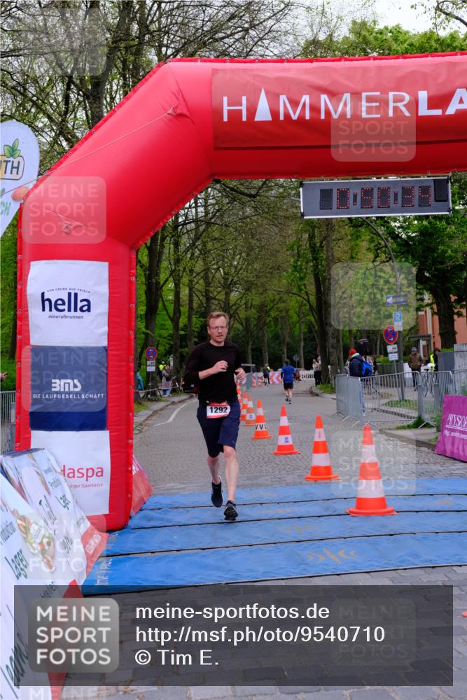 19.04.2026 - Hammer Lauf Tim E. http://msf.ph/oto/9540710 19.04.2026 11:50:42 Ziel 562, 1292 meine-sportfotos.de
