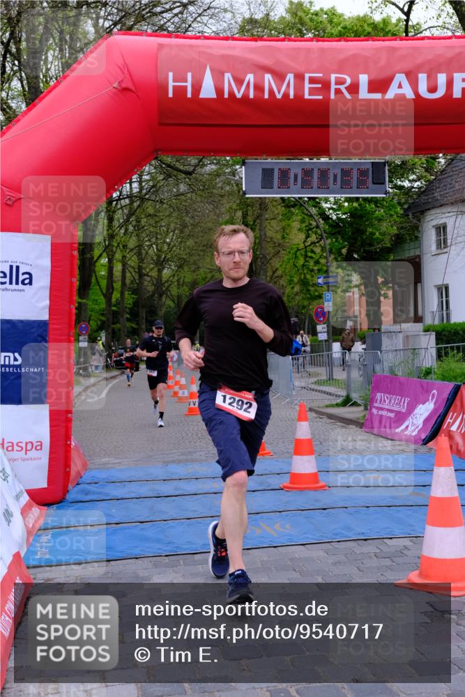 19.04.2026 - Hammer Lauf Tim E. http://msf.ph/oto/9540717 19.04.2026 11:50:43 Ziel 562, 1292 meine-sportfotos.de