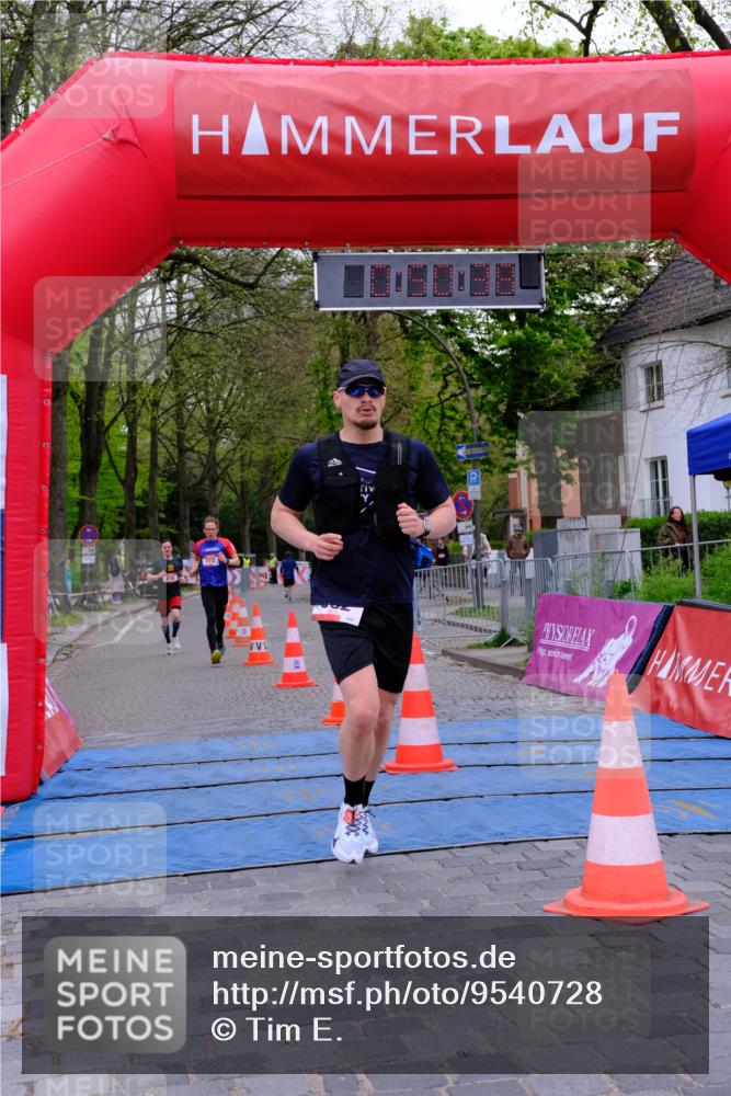 19.04.2026 - Hammer Lauf Tim E. http://msf.ph/oto/9540728 19.04.2026 11:50:46 Ziel 218, 562, 772, 1292 meine-sportfotos.de