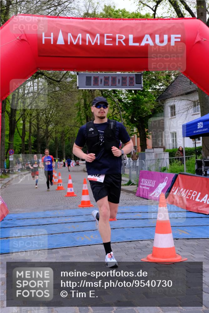 19.04.2026 - Hammer Lauf Tim E. http://msf.ph/oto/9540730 19.04.2026 11:50:46 Ziel 218, 562, 772, 1292 meine-sportfotos.de