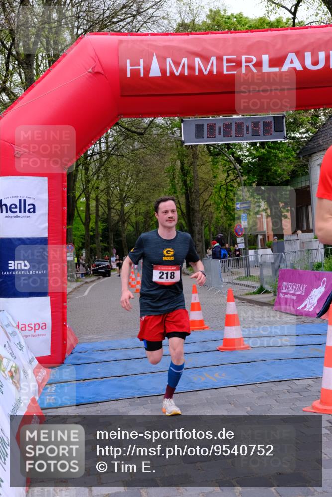 19.04.2026 - Hammer Lauf Tim E. http://msf.ph/oto/9540752 19.04.2026 11:50:51 Ziel 218, 562, 772 meine-sportfotos.de