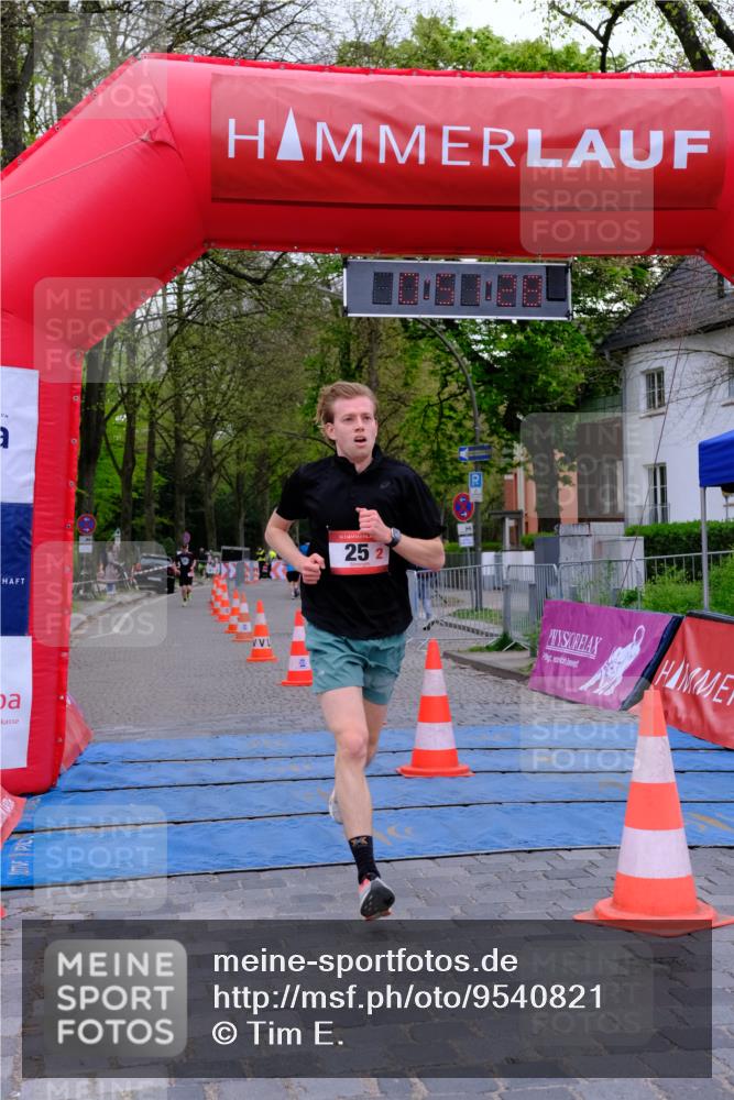 19.04.2026 - Hammer Lauf Tim E. http://msf.ph/oto/9540821 19.04.2026 11:51:36 Ziel 25 meine-sportfotos.de