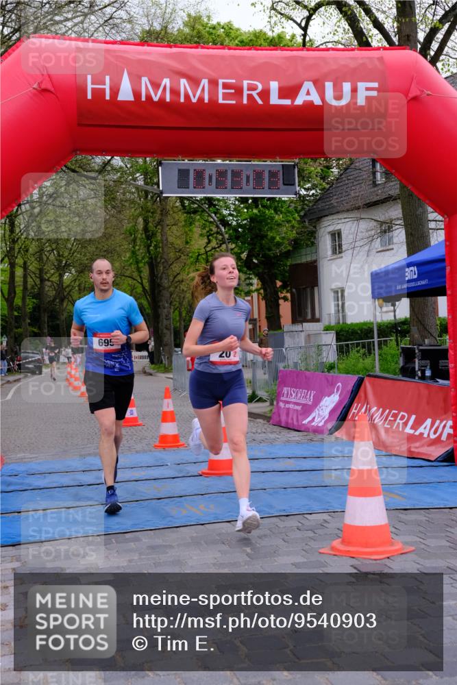 19.04.2026 - Hammer Lauf Tim E. http://msf.ph/oto/9540903 19.04.2026 11:53:11 Ziel 8, 20, 21 meine-sportfotos.de
