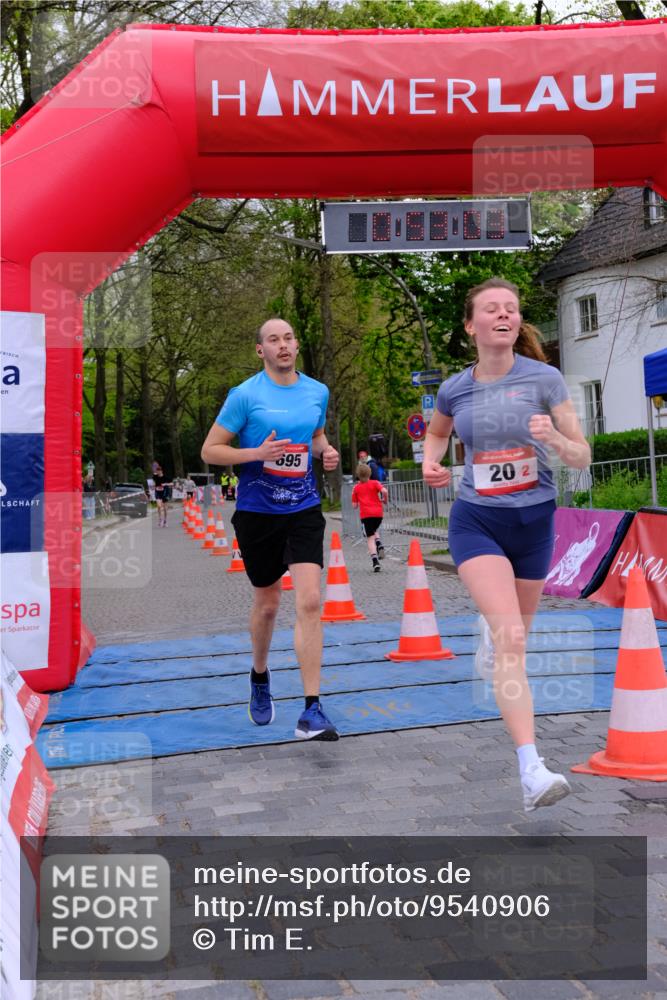 19.04.2026 - Hammer Lauf Tim E. http://msf.ph/oto/9540906 19.04.2026 11:53:11 Ziel 8, 20, 21 meine-sportfotos.de