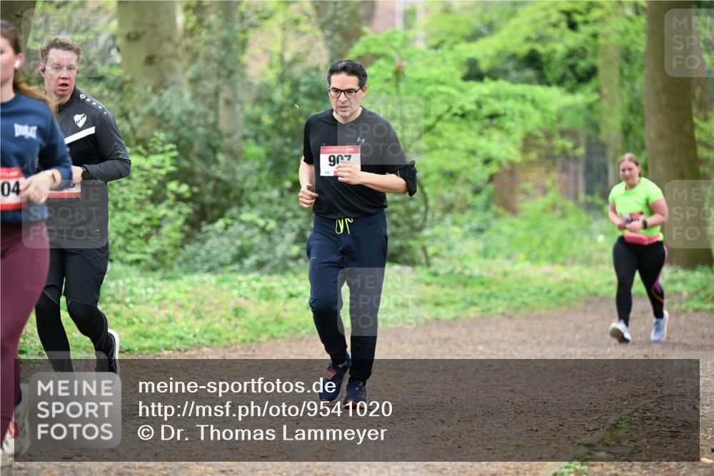 19.04.2026 - Hammer Lauf Dr. Thomas Lammeyer http://msf.ph/oto/9541020 19.04.2026 10:45:05 Laufen 907 meine-sportfotos.de