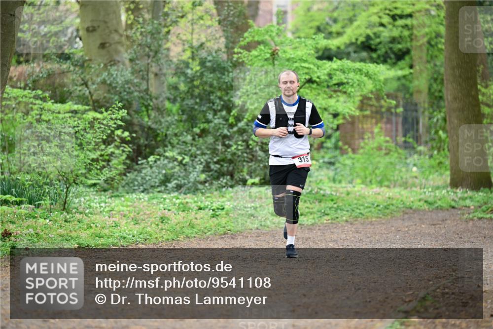 19.04.2026 - Hammer Lauf Dr. Thomas Lammeyer http://msf.ph/oto/9541108 19.04.2026 10:45:21 Laufen 315 meine-sportfotos.de