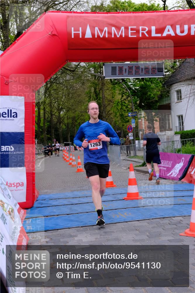 19.04.2026 - Hammer Lauf Tim E. http://msf.ph/oto/9541130 19.04.2026 11:55:34 Ziel 929, 1066, 1263 meine-sportfotos.de