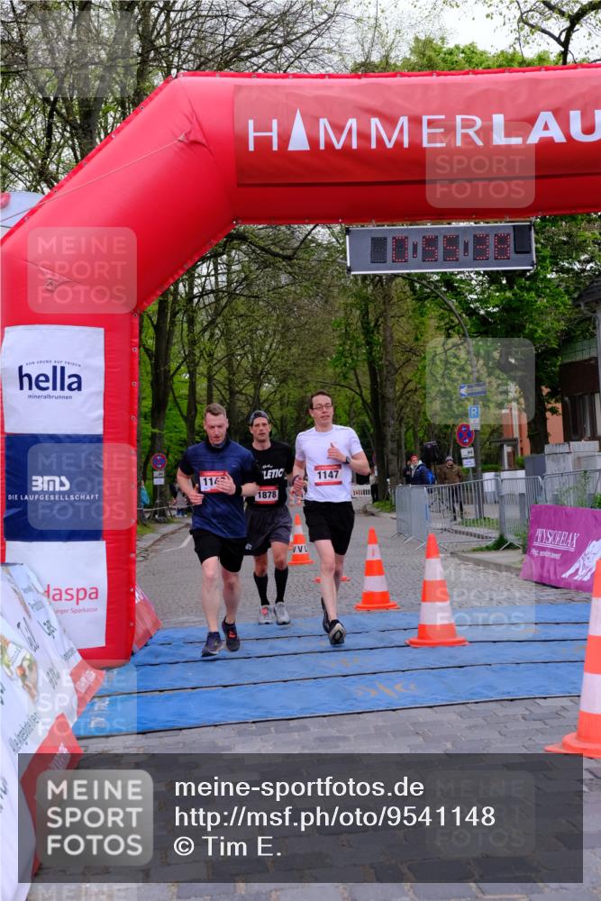 19.04.2026 - Hammer Lauf Tim E. http://msf.ph/oto/9541148 19.04.2026 11:55:46 Ziel 1147, 1148, 1878 meine-sportfotos.de