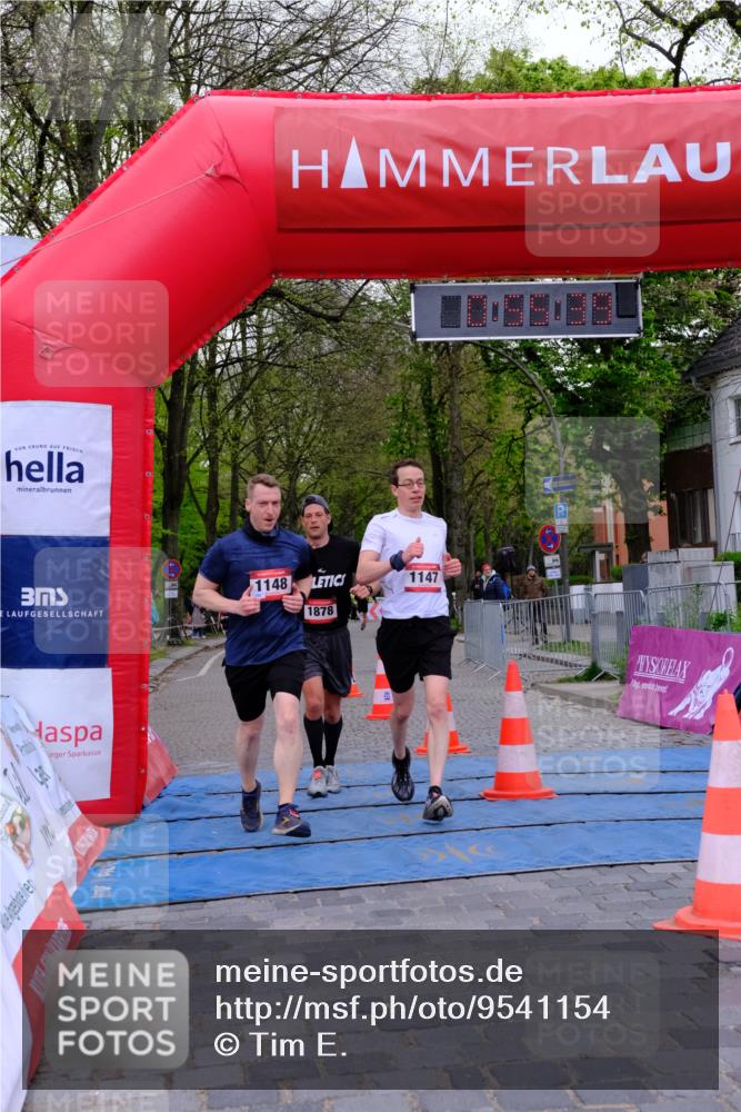 19.04.2026 - Hammer Lauf Tim E. http://msf.ph/oto/9541154 19.04.2026 11:55:46 Ziel 1147, 1148, 1878 meine-sportfotos.de