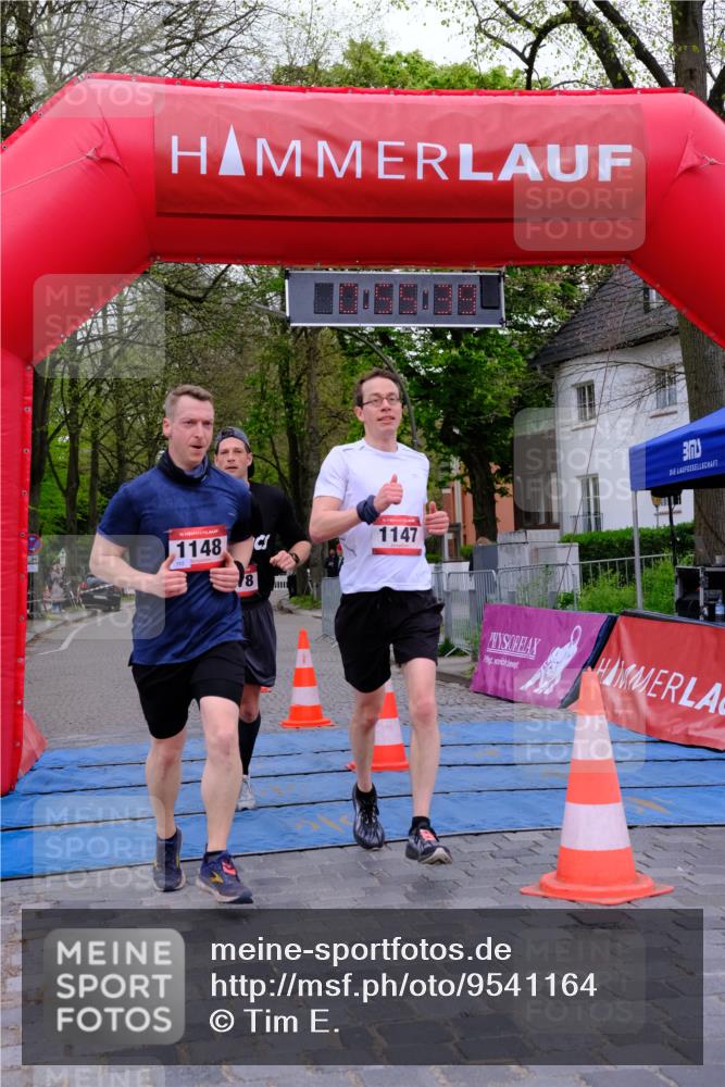 19.04.2026 - Hammer Lauf Tim E. http://msf.ph/oto/9541164 19.04.2026 11:55:47 Ziel 1147, 1148, 1878 meine-sportfotos.de