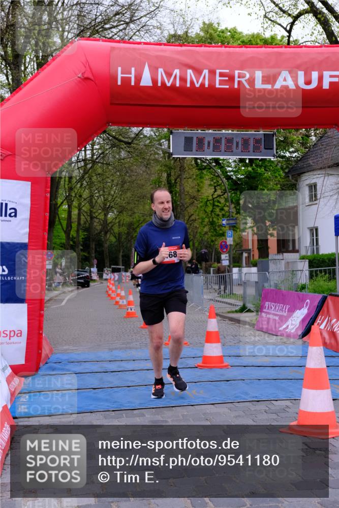 19.04.2026 - Hammer Lauf Tim E. http://msf.ph/oto/9541180 19.04.2026 11:56:13 Ziel 468 meine-sportfotos.de