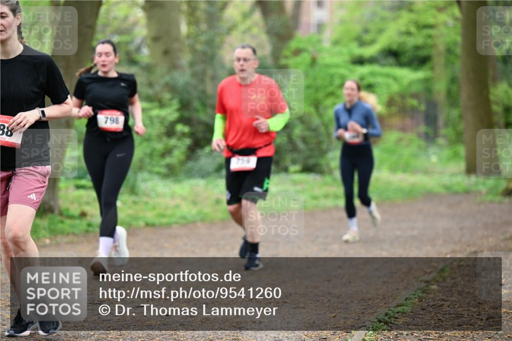 19.04.2026 - Hammer Lauf Dr. Thomas Lammeyer http://msf.ph/oto/9541260 19.04.2026 10:45:54 Laufen 798 meine-sportfotos.de