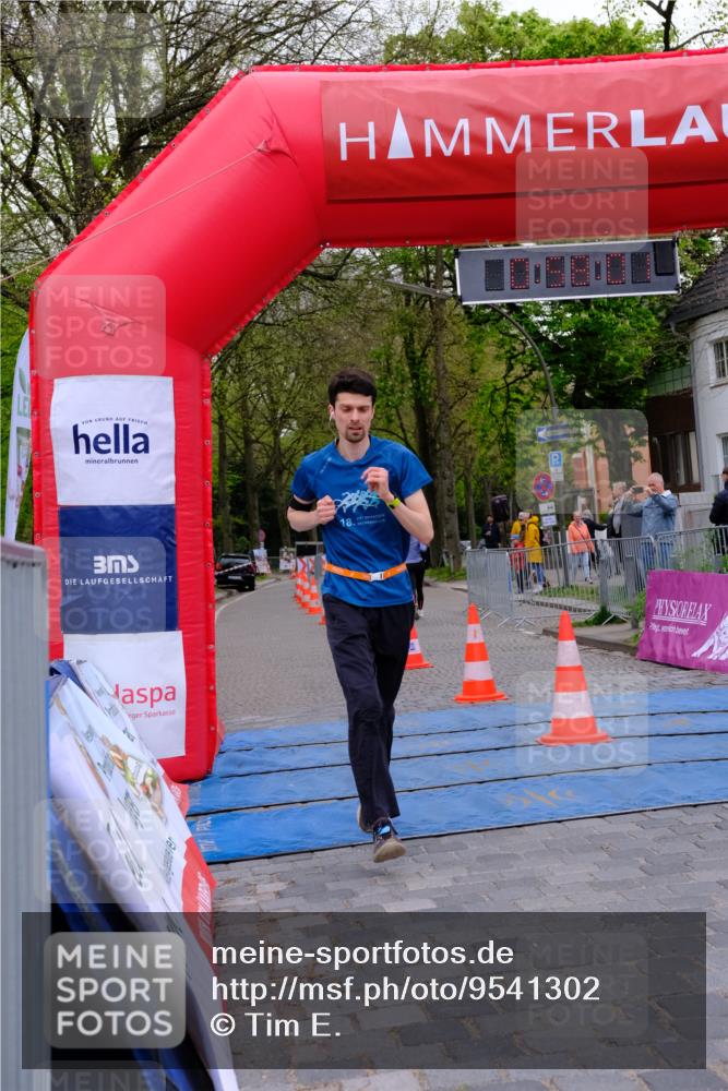 19.04.2026 - Hammer Lauf Tim E. http://msf.ph/oto/9541302 19.04.2026 11:58:09 Ziel 117, 193, 624, 637 meine-sportfotos.de