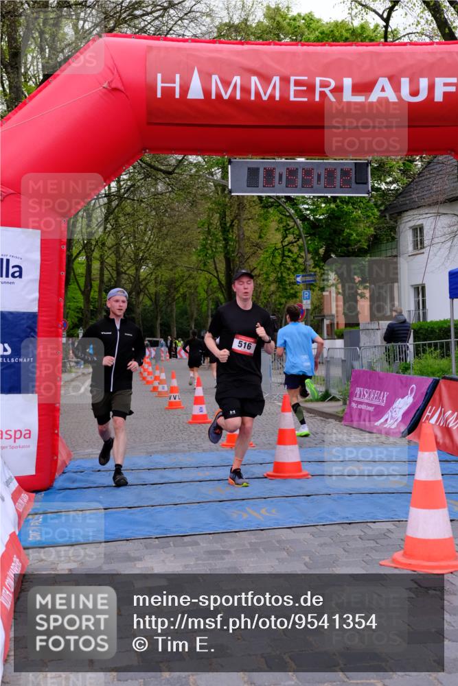 19.04.2026 - Hammer Lauf Tim E. http://msf.ph/oto/9541354 19.04.2026 11:59:10 Ziel 19, 415, 516, 627, 938 meine-sportfotos.de