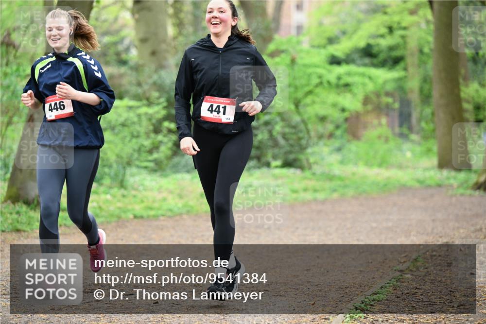 19.04.2026 - Hammer Lauf Dr. Thomas Lammeyer http://msf.ph/oto/9541384 19.04.2026 10:46:18 Laufen 446, 141, 441, 154 meine-sportfotos.de