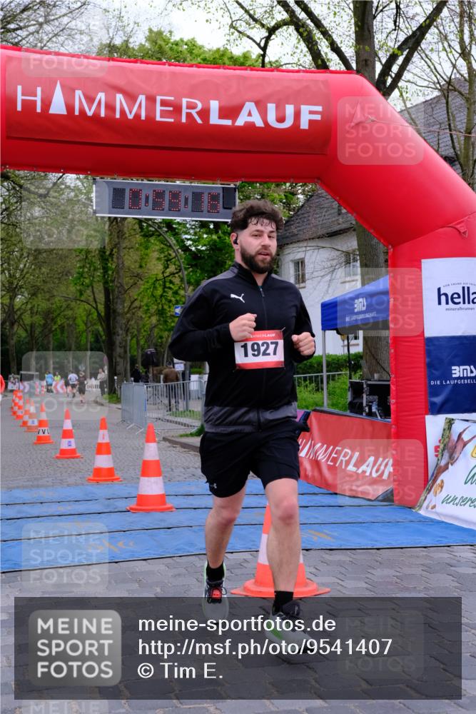19.04.2026 - Hammer Lauf Tim E. http://msf.ph/oto/9541407 19.04.2026 11:59:24 Ziel 1927 meine-sportfotos.de