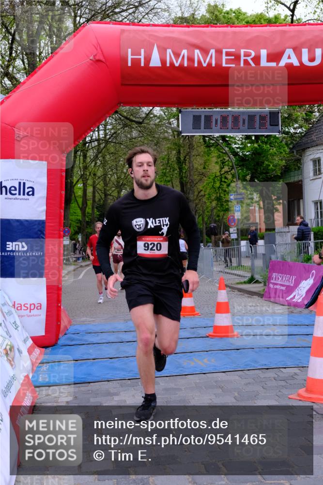 19.04.2026 - Hammer Lauf Tim E. http://msf.ph/oto/9541465 19.04.2026 12:00:21 Ziel 239, 507, 536, 664, 830, 920, 1219 meine-sportfotos.de