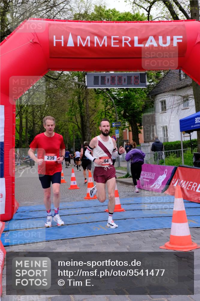 19.04.2026 - Hammer Lauf Tim E. http://msf.ph/oto/9541477 19.04.2026 12:00:24 Ziel 239, 507, 536, 664, 920, 1219 meine-sportfotos.de