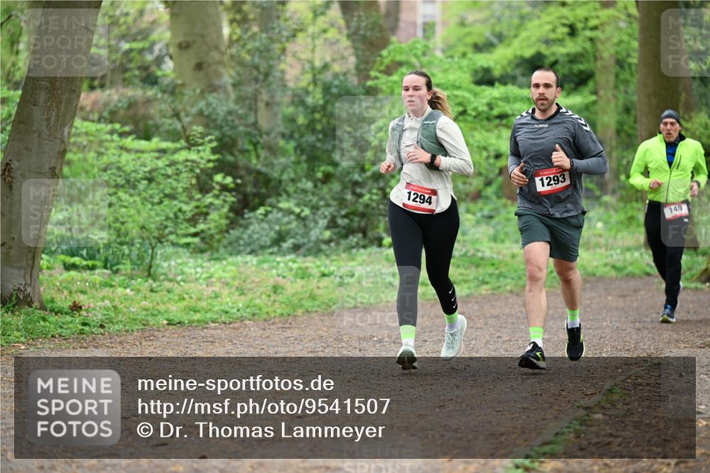 19.04.2026 - Hammer Lauf Dr. Thomas Lammeyer http://msf.ph/oto/9541507 19.04.2026 10:46:42 Laufen 1294, 1293, 149 meine-sportfotos.de