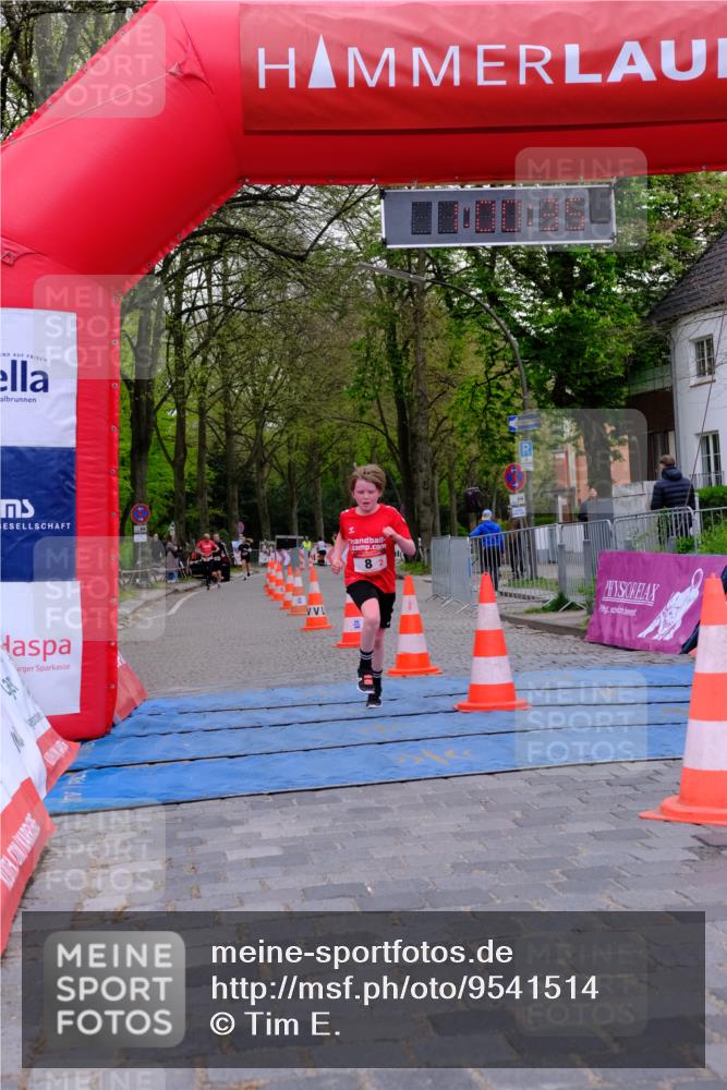 19.04.2026 - Hammer Lauf Tim E. http://msf.ph/oto/9541514 19.04.2026 12:00:43 Ziel 8, 331, 333 meine-sportfotos.de