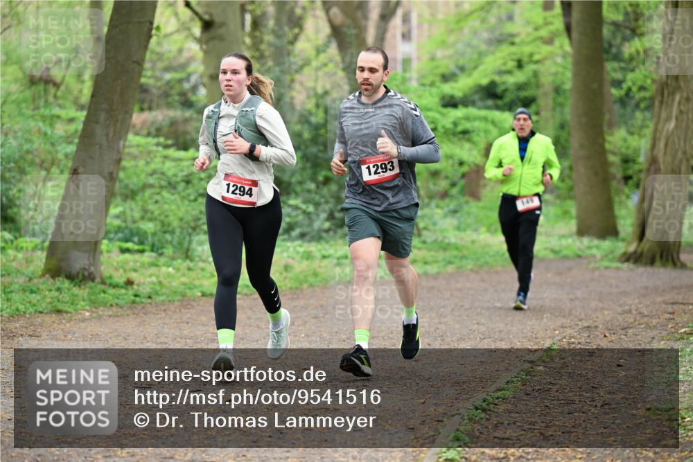 19.04.2026 - Hammer Lauf Dr. Thomas Lammeyer http://msf.ph/oto/9541516 19.04.2026 10:46:44 Laufen 1294, 1293, 145 meine-sportfotos.de