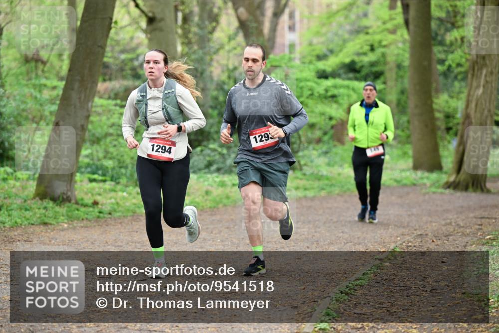 19.04.2026 - Hammer Lauf Dr. Thomas Lammeyer http://msf.ph/oto/9541518 19.04.2026 10:46:44 Laufen 1294, 1293 meine-sportfotos.de