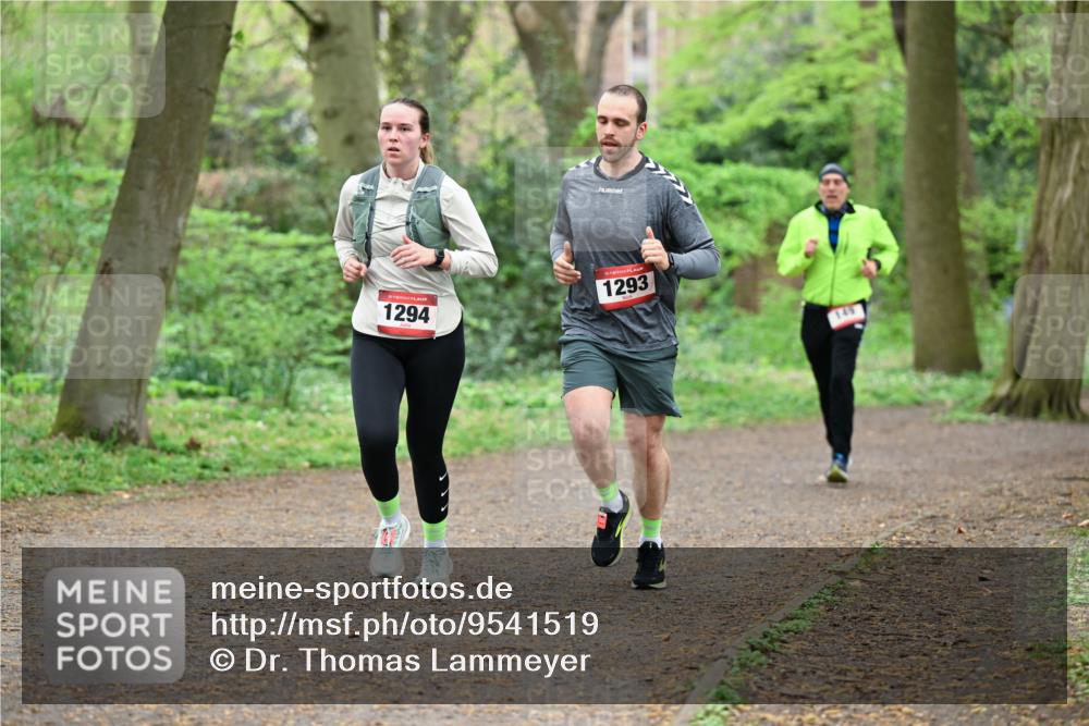 19.04.2026 - Hammer Lauf Dr. Thomas Lammeyer http://msf.ph/oto/9541519 19.04.2026 10:46:44 Laufen 1294, 1293, 145 meine-sportfotos.de