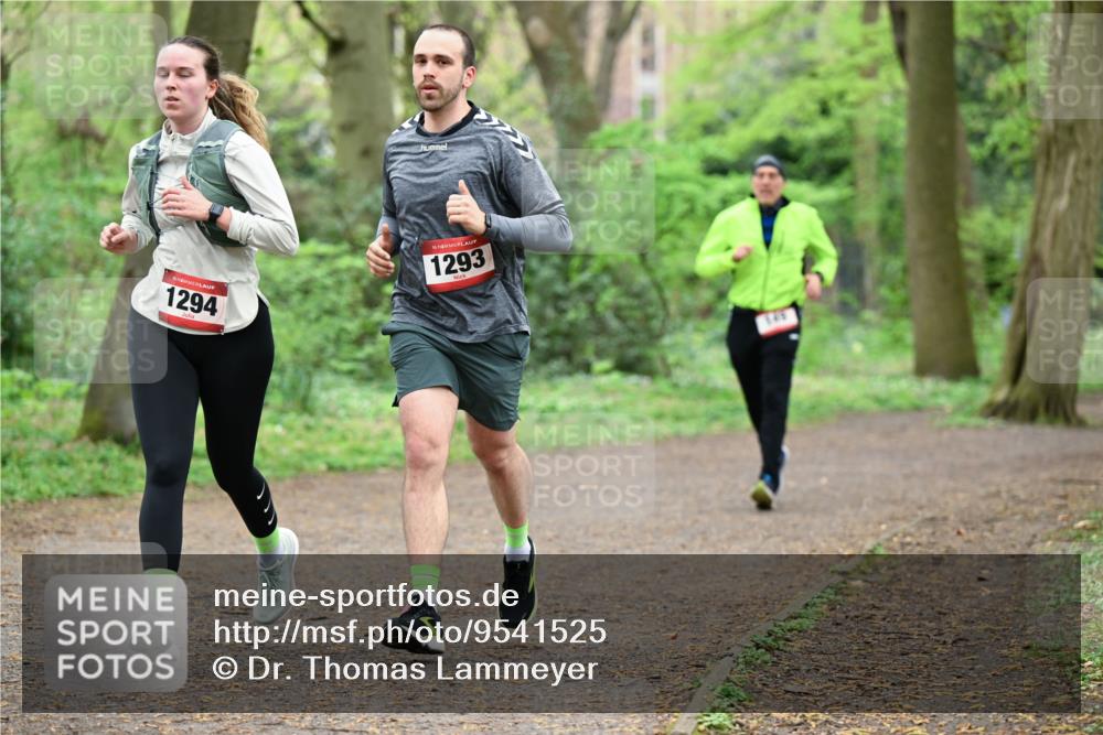 19.04.2026 - Hammer Lauf Dr. Thomas Lammeyer http://msf.ph/oto/9541525 19.04.2026 10:46:44 Laufen 1294, 1293 meine-sportfotos.de