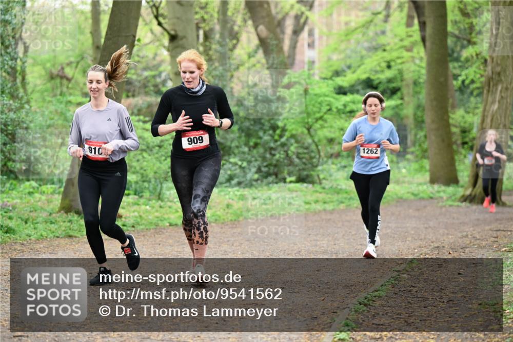 19.04.2026 - Hammer Lauf Dr. Thomas Lammeyer http://msf.ph/oto/9541562 19.04.2026 10:47:07 Laufen 910, 909, 1262 meine-sportfotos.de