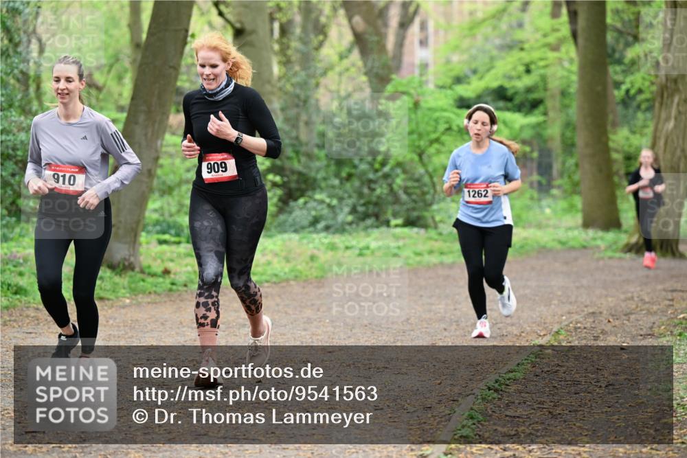 19.04.2026 - Hammer Lauf Dr. Thomas Lammeyer http://msf.ph/oto/9541563 19.04.2026 10:47:08 Laufen 910, 909, 1262 meine-sportfotos.de