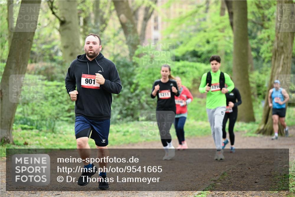 19.04.2026 - Hammer Lauf Dr. Thomas Lammeyer http://msf.ph/oto/9541665 19.04.2026 10:47:43 Laufen 901, 1211 meine-sportfotos.de