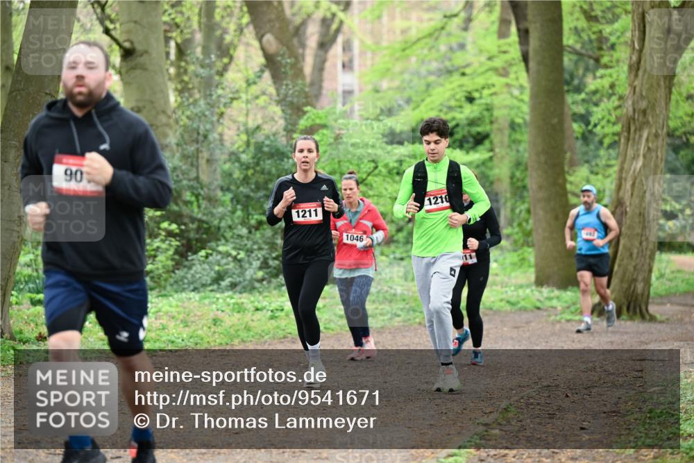 19.04.2026 - Hammer Lauf Dr. Thomas Lammeyer http://msf.ph/oto/9541671 19.04.2026 10:47:43 Laufen 1211, 1046, 1210 meine-sportfotos.de