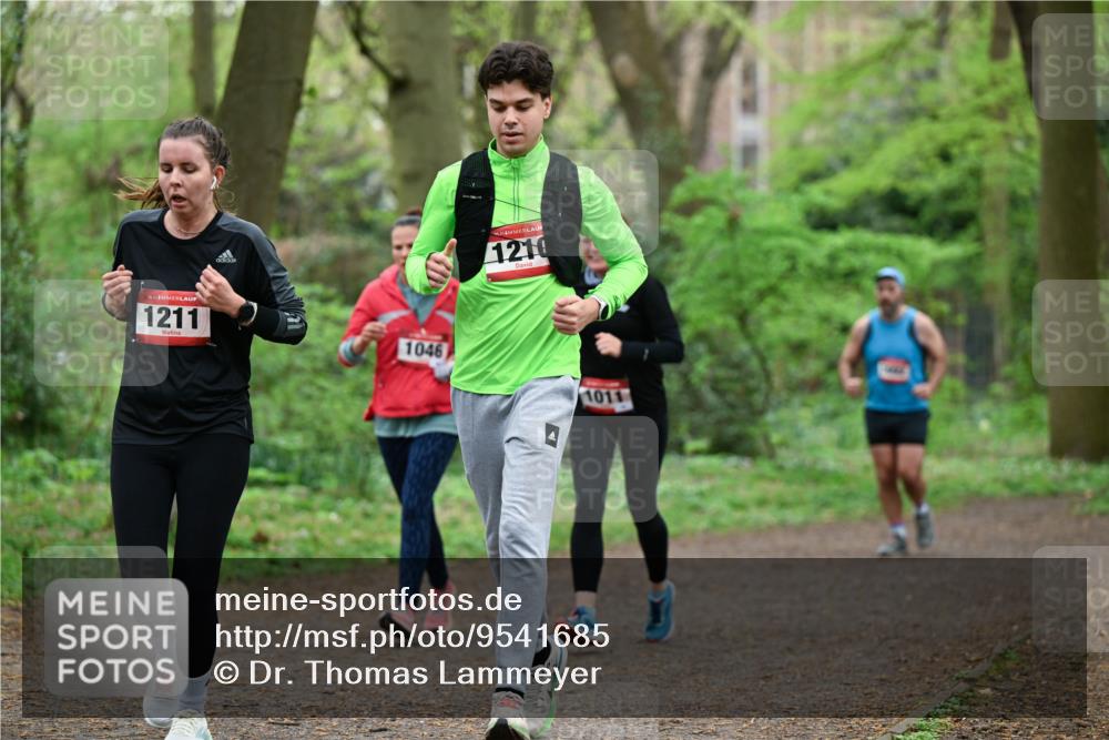 19.04.2026 - Hammer Lauf Dr. Thomas Lammeyer http://msf.ph/oto/9541685 19.04.2026 10:47:46 Laufen 1211, 1210, 1046, 1011 meine-sportfotos.de