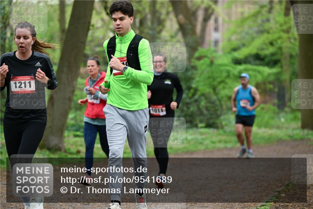 19.04.2026 - Hammer Lauf Dr. Thomas Lammeyer http://msf.ph/oto/9541689 19.04.2026 10:47:46 Laufen 1211, 1011 meine-sportfotos.de