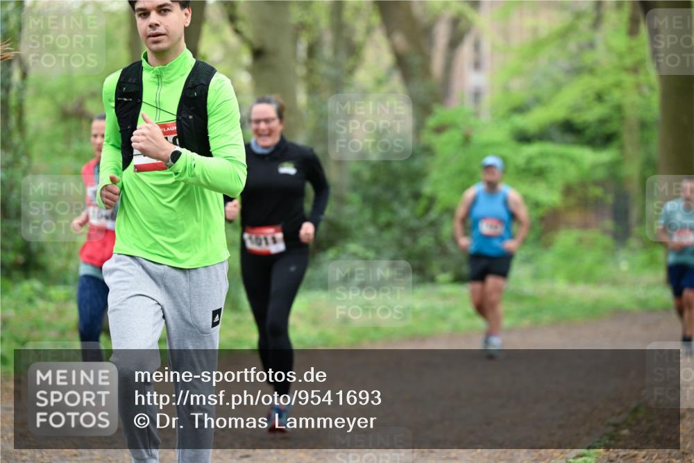 19.04.2026 - Hammer Lauf Dr. Thomas Lammeyer http://msf.ph/oto/9541693 19.04.2026 10:47:47 Laufen 1014 meine-sportfotos.de