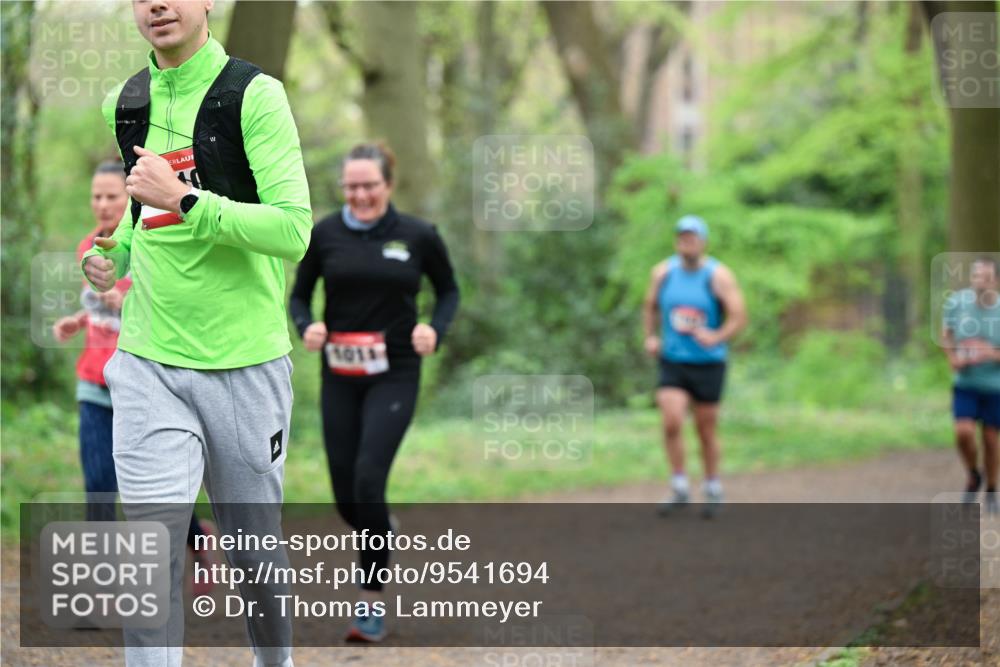 19.04.2026 - Hammer Lauf Dr. Thomas Lammeyer http://msf.ph/oto/9541694 19.04.2026 10:47:47 Laufen 1014 meine-sportfotos.de