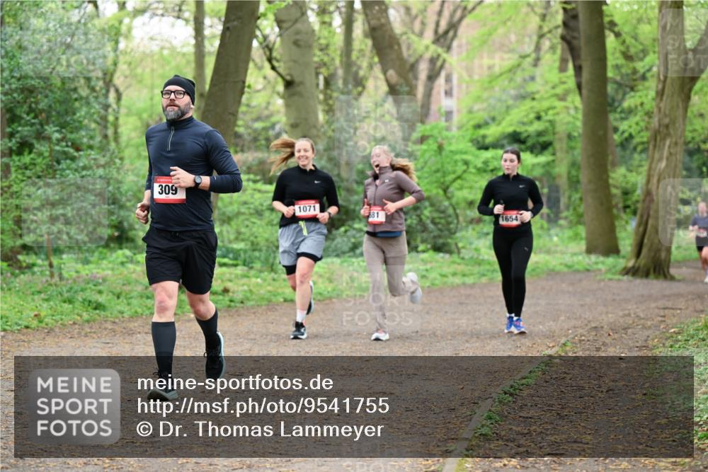 19.04.2026 - Hammer Lauf Dr. Thomas Lammeyer http://msf.ph/oto/9541755 19.04.2026 10:48:09 Laufen 309, 1071, 881, 1654 meine-sportfotos.de