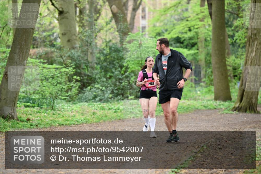 19.04.2026 - Hammer Lauf Dr. Thomas Lammeyer http://msf.ph/oto/9542007 19.04.2026 10:49:54 Laufen 258 meine-sportfotos.de