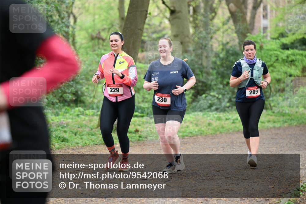 19.04.2026 - Hammer Lauf Dr. Thomas Lammeyer http://msf.ph/oto/9542068 19.04.2026 10:50:12 Laufen 229, 230, 289 meine-sportfotos.de