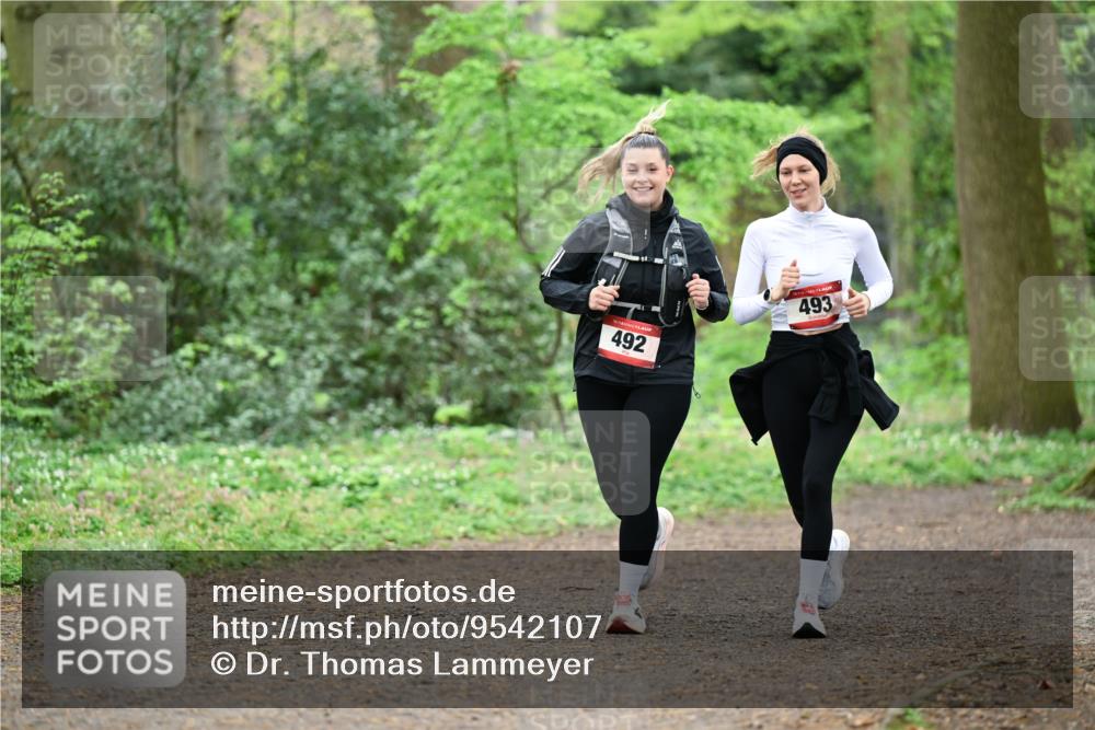 19.04.2026 - Hammer Lauf Dr. Thomas Lammeyer http://msf.ph/oto/9542107 19.04.2026 10:50:34 Laufen 492, 493 meine-sportfotos.de
