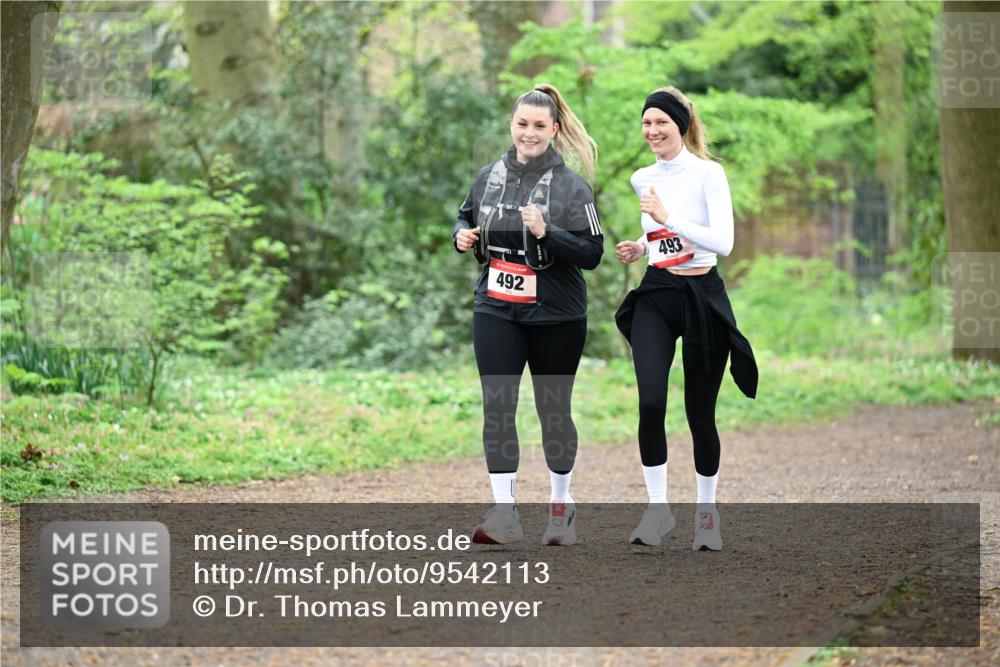 19.04.2026 - Hammer Lauf Dr. Thomas Lammeyer http://msf.ph/oto/9542113 19.04.2026 10:50:35 Laufen 492, 493 meine-sportfotos.de