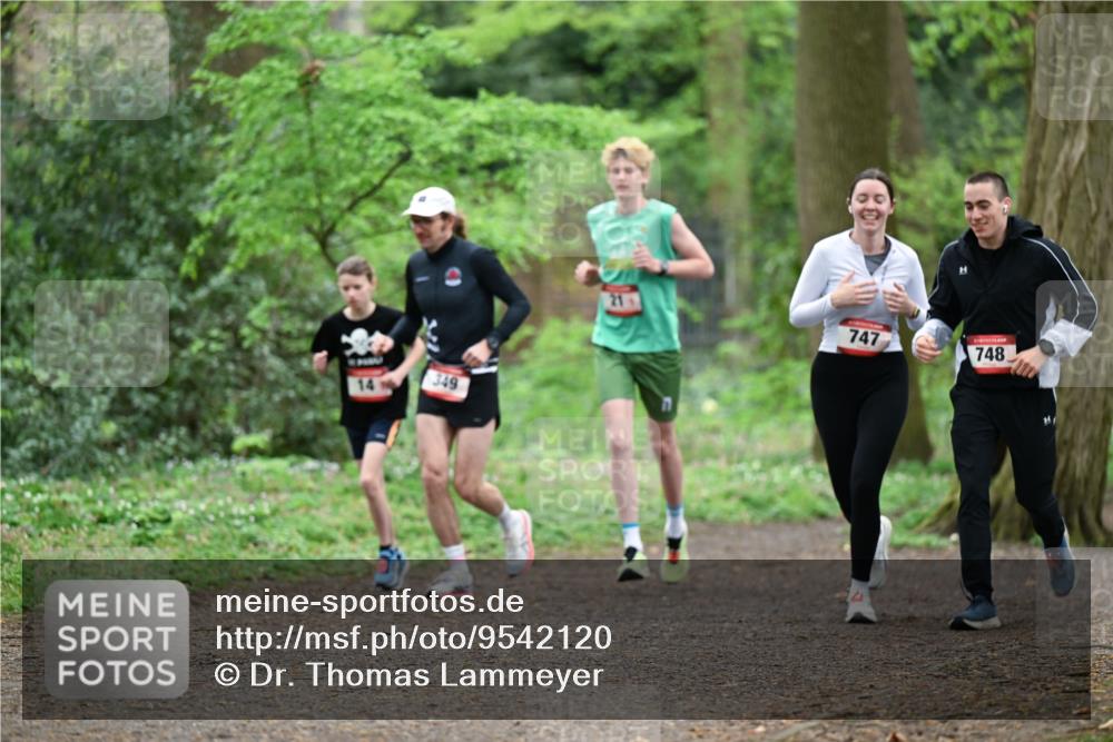 19.04.2026 - Hammer Lauf Dr. Thomas Lammeyer http://msf.ph/oto/9542120 19.04.2026 10:50:55 Laufen 349, 747, 748 meine-sportfotos.de