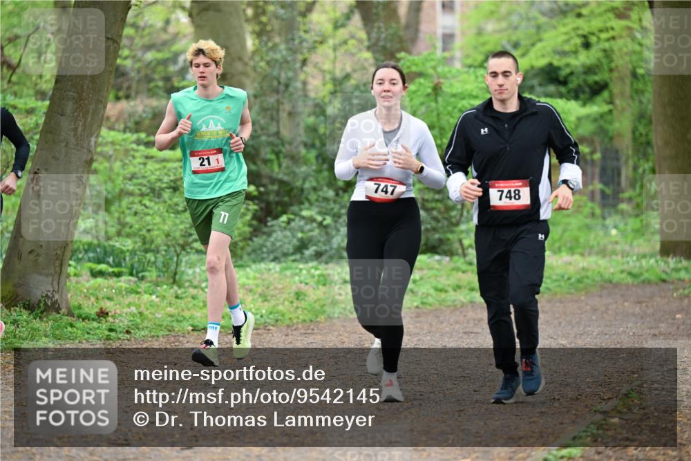 19.04.2026 - Hammer Lauf Dr. Thomas Lammeyer http://msf.ph/oto/9542145 19.04.2026 10:50:59 Laufen 211, 747, 748 meine-sportfotos.de