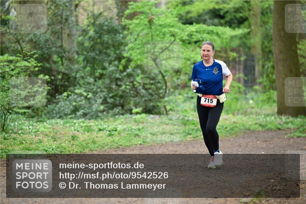 19.04.2026 - Hammer Lauf Dr. Thomas Lammeyer http://msf.ph/oto/9542526 19.04.2026 10:53:37 Laufen 715 meine-sportfotos.de