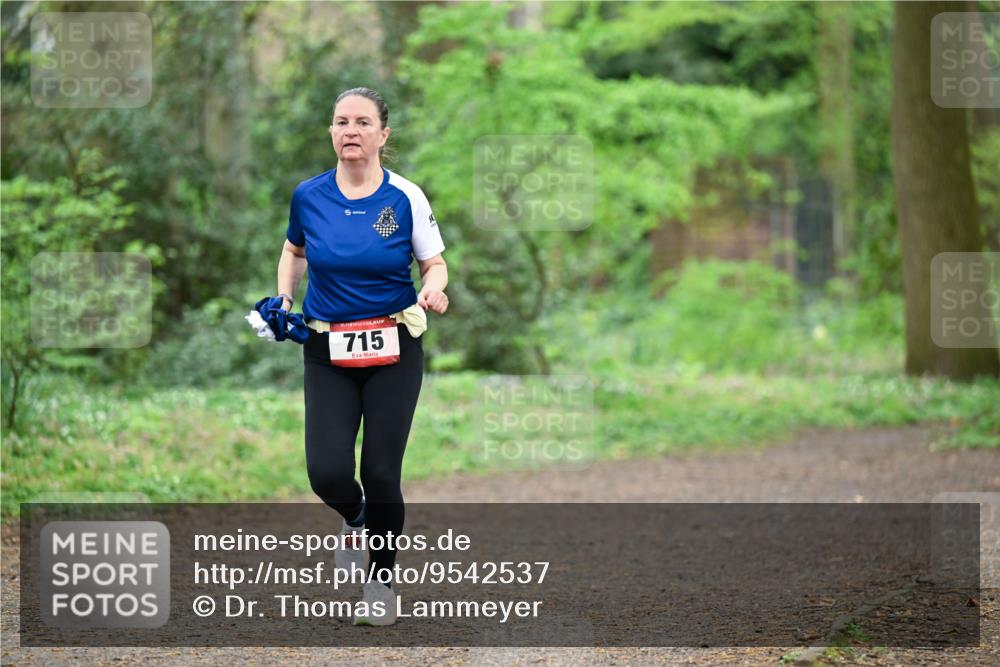 19.04.2026 - Hammer Lauf Dr. Thomas Lammeyer http://msf.ph/oto/9542537 19.04.2026 10:53:38 Laufen 715 meine-sportfotos.de