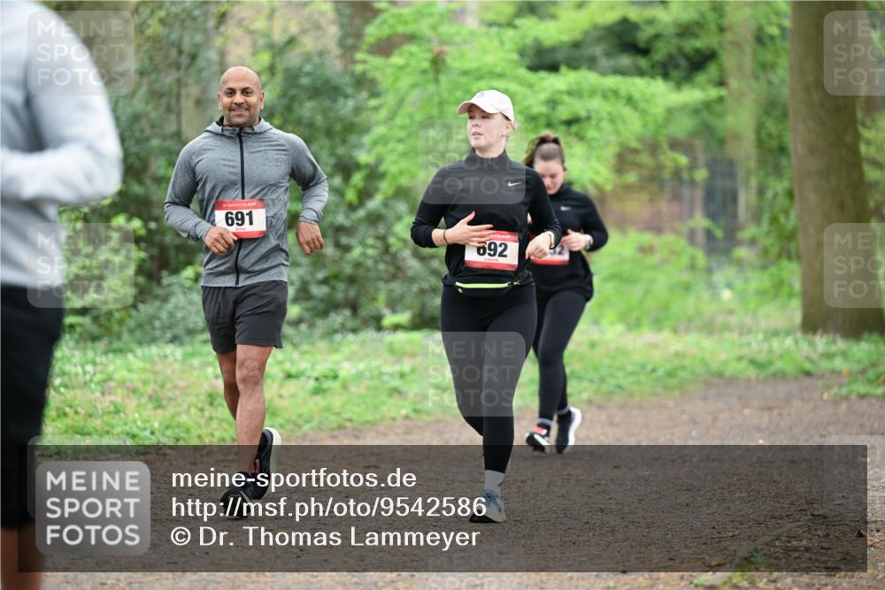 19.04.2026 - Hammer Lauf Dr. Thomas Lammeyer http://msf.ph/oto/9542586 19.04.2026 10:54:22 Laufen 691, 692 meine-sportfotos.de