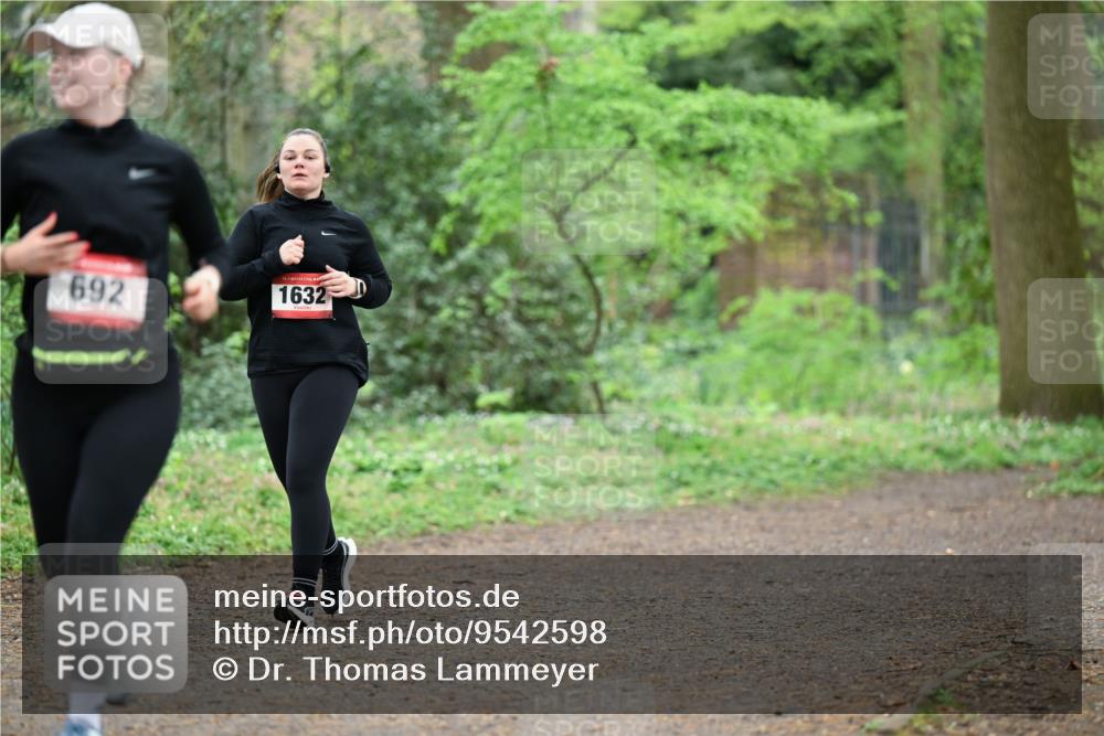 19.04.2026 - Hammer Lauf Dr. Thomas Lammeyer http://msf.ph/oto/9542598 19.04.2026 10:54:24 Laufen 692, 1632 meine-sportfotos.de